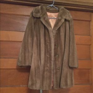 Grandella II by sportowne fur jacket